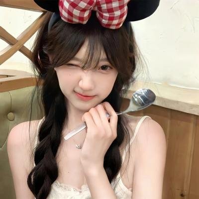 白衣侠女